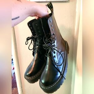Doc Martens Boots
